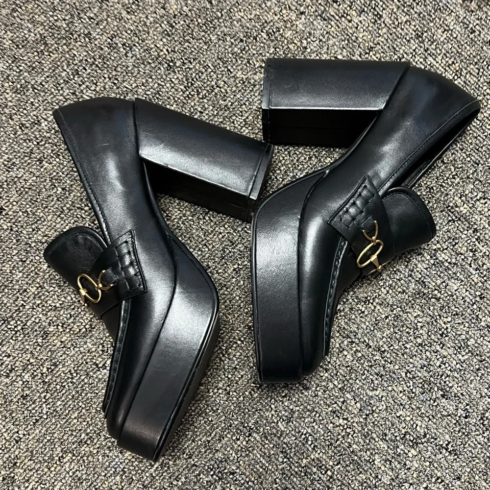 Anthropologie BiBi Lou Black and Gold Platform Snaffle Loafers, EUC Sz 8.5 (39) - Picture 4 of 8